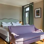Mimosa Hotel 3*